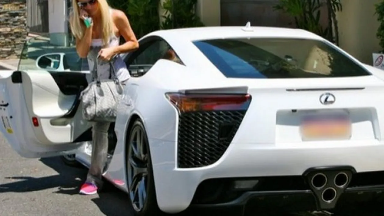 Masinile lui Justin Bieber, Paris Hilton si Ronaldo, de vanzare in Bucuresti! Cat te costa sa conduci un astfel de bolid!