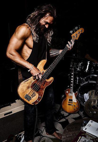 Jason Momoa este celebru și extrem de sexy. Dar știi cum arată soția lui Aquaman, cu 12 ani mai în vârstă?