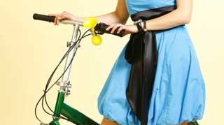 Raluca Arvat a primit cadou o bicicleta de ziua ei: "Iubitul meu e specialist la facut surprize"