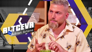 Marius Tecşan, ”omul-albină”, dezbate miturile despre ”aurul dulce”. Cum ne dăm seama dacă mierea este naturală sau nu