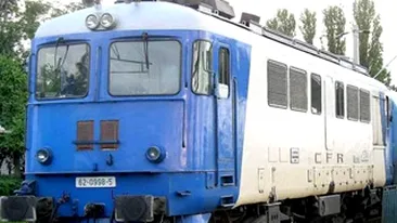 Un batran din Radauti a fost calcat de tren cand vorbea la telefon!