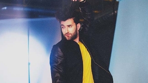 Toate fetele suspinau după el, dar acum a luat proporţii! Cum a apărut Smiley la un concert