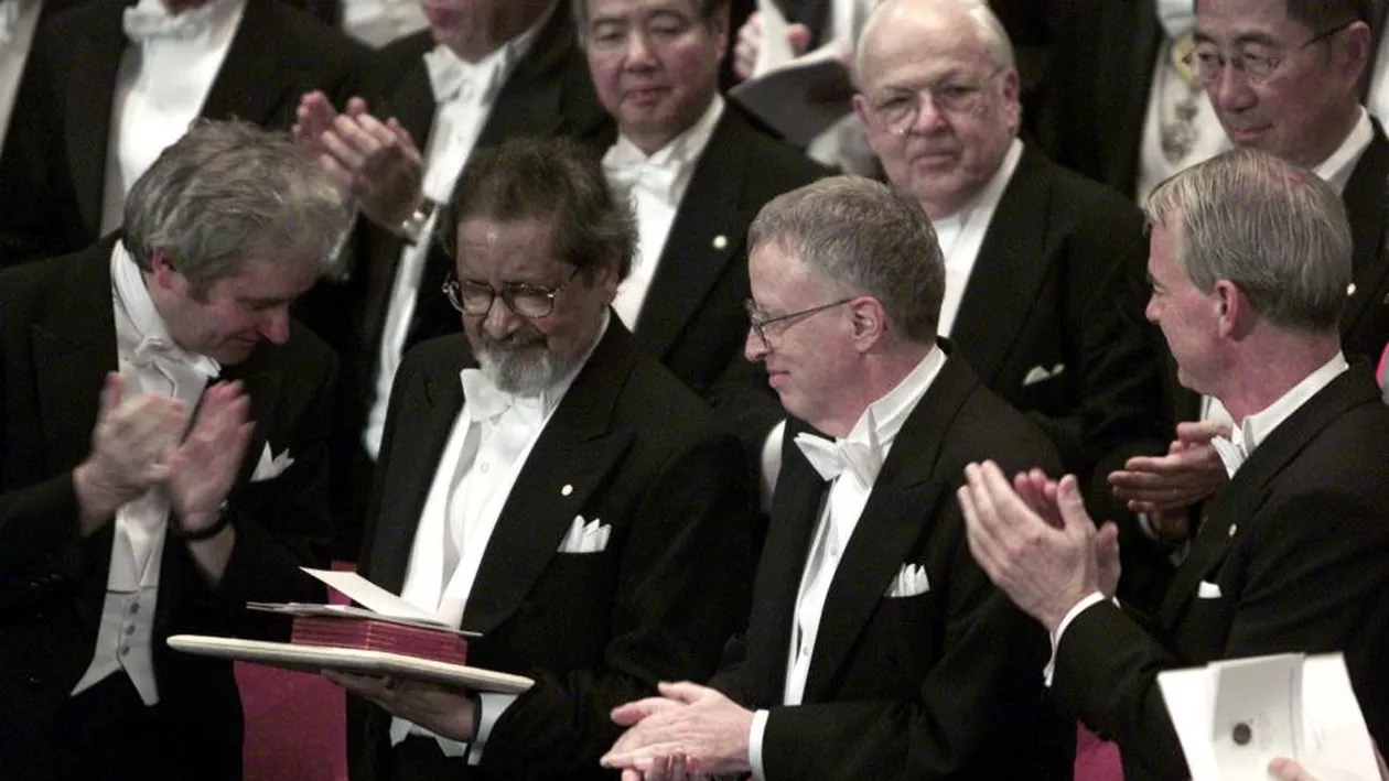 Scriitorul V. S. Naipaul, laureat al premiului Nobel pentru literatură pe 2001, a murit la 85 de ani