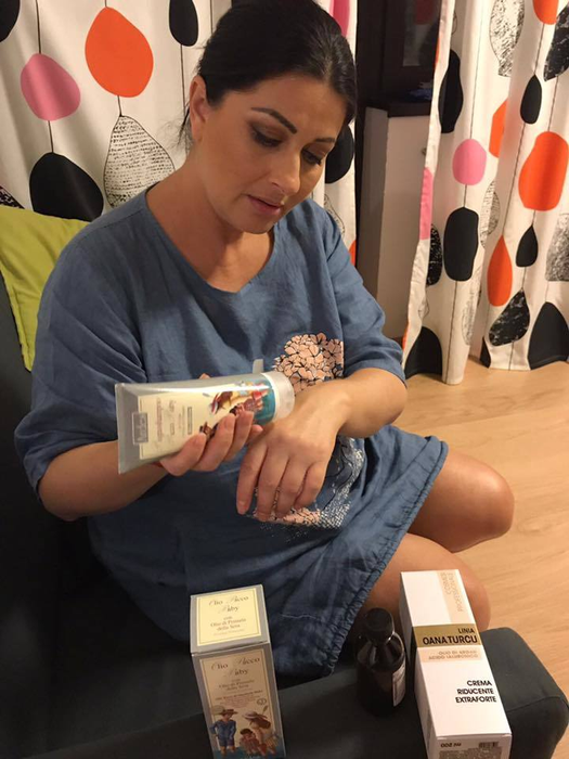 TAVI CLONDA îşi sărbătoreşte ziua de naştere! Soţia lui, Gabriela Cristea, i-a făcut o declaraţie de dragoste:”M-a aşezat în braţele tale…“