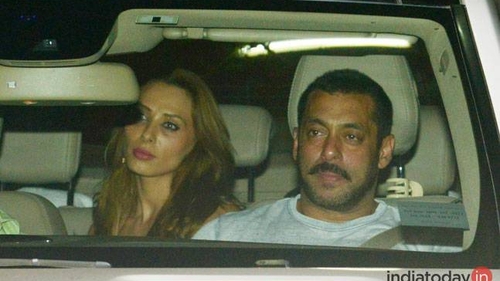 Nu mai e niciun dubiu, Salman Khan si Iulia Vantur sunt impreuna. Incredibil cum au fost surprinsi cei doi