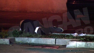 Bun ii vinu’ ghiurghiuliu daca-l bei cu masura. A consumat in exces in club si a adormit pe trotuar