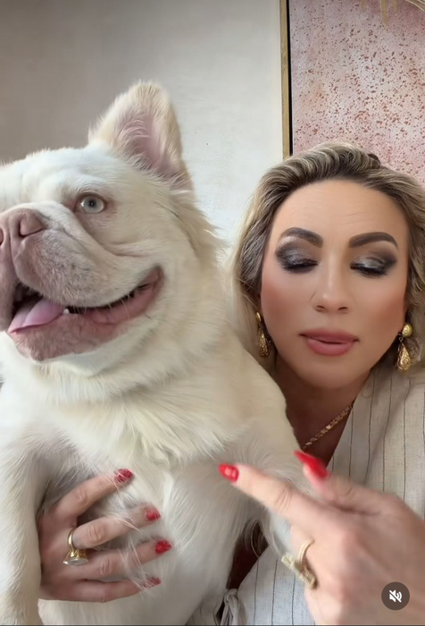 Rocsana Marcu și-a luat câine de 20.000 de mii de euro. Cum arată Brulee, puiuț din rasa Fluffy Frenchie