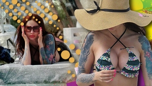 Ispitei de la Insula iubirii i-au ”explodat” silicoanele din sutien la plajă!
