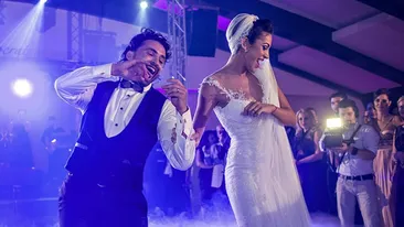 Soţia lui PEPE a făcut senzaţie într-un costum de baie minuscul! RALUCA PASTRAMĂ şi-a afişat formele şi silueta de invidiat