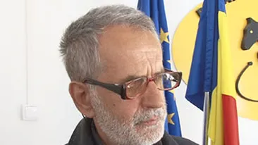 Madalina Manole a primit titlul de cetatean de onoare al Ploiestiului! La eveniment au fost prezenti tatal ei si fostul sot, care s-au intepat!