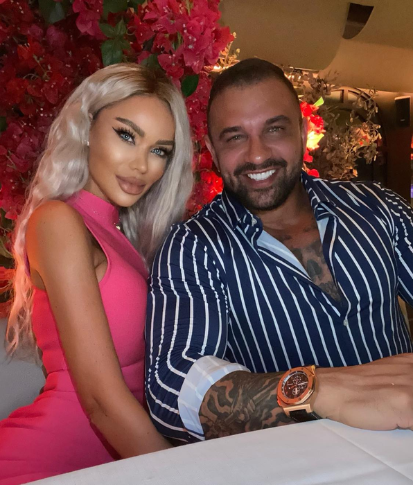Andreea Bălan, criticată pentru că ar fi exagerat cu operațiile estetice: “Ai același doctor ca Bianca Drăgușanu? Semnați foarte tare”