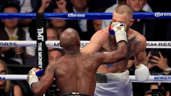 VICTORIE DECISIVĂ pentru Mayweather, prin KO Tehnic, în Runda 10: "Am ales partenerul potrivit pentru ultimul dans"