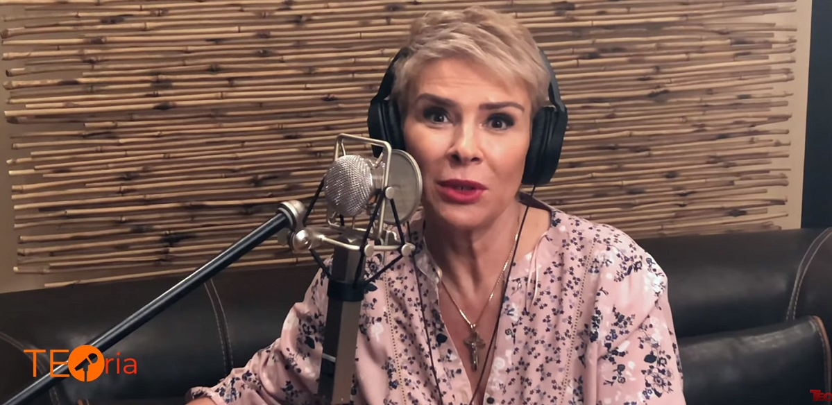 El este primul soț al lui Teo Trandafir. Alexandru a lucrat împreună cu Adrian Iovan