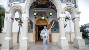 BOR a anunțat noile reguli după ce s-a decis reluarea slujbelor în lăcașurile de cult! Condiția pe care credincioșii trebuie să o îndeplinească dacă vor să se spovedească