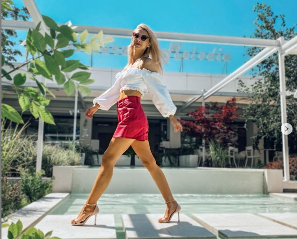 Andreea Bălan a primit o vizită surpriză! Reacția artistei: ”Aoleu, aoleu…”