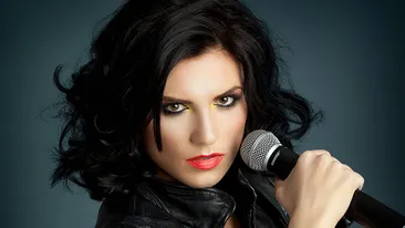 Ellie White a fost agresata verbal si data jos din masina de un taximetrist: A inceput sa ma injure