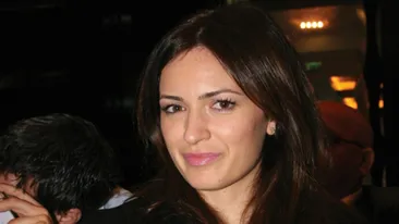 Maria Marinescu si Elena Basescu, executate de stilist! Se pare ca nici acum nu ati inteles ideea cu slapii