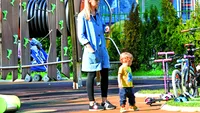 DUCU şi IOANA au ajuns în slujba lui fiului lor! Cei doi l-au scos pe FILIP în parc şi au petrecut momente de neuitat!