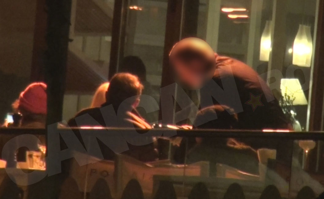 Vica lui Piţi & fiul ex-preşedintelui Moldovei au ”topit” patru sticle de vin şi s-au sărutat ca-n filmele cu mafioţi!