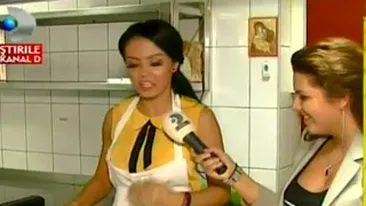 VIDEO Andreea Mantea si-a serbat ziua in... bucatarie! Vezi ce mancaruri a pregatit pentru invitati!