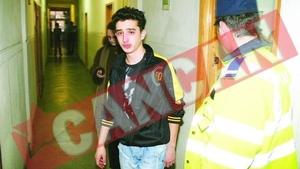 Un elev beat si-a batut profesoara de romana