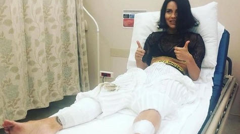 Inna, primele declarații după ce a căzut cu scena: „Începusem să simt tot mai mare durerea!”
