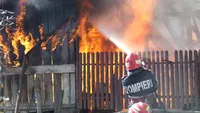 Un bărbat din Argeș a incendiat două case pentru a se răzbuna pe fosta soție