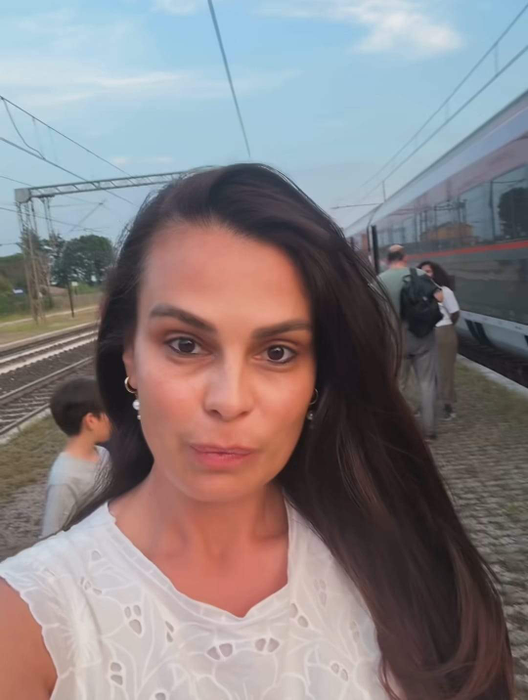 Sperietură mare pentru Anca Serea în timpul călătoriei cu trenul, în Italia: „Nu știm ce putem să facem”