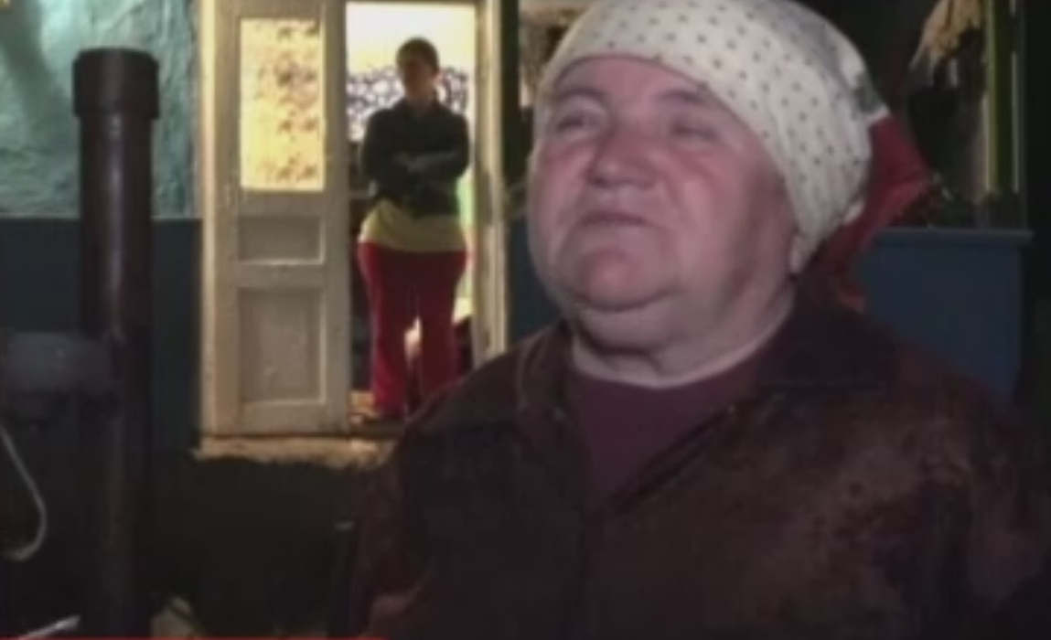 Bunica fetiţei este disperată