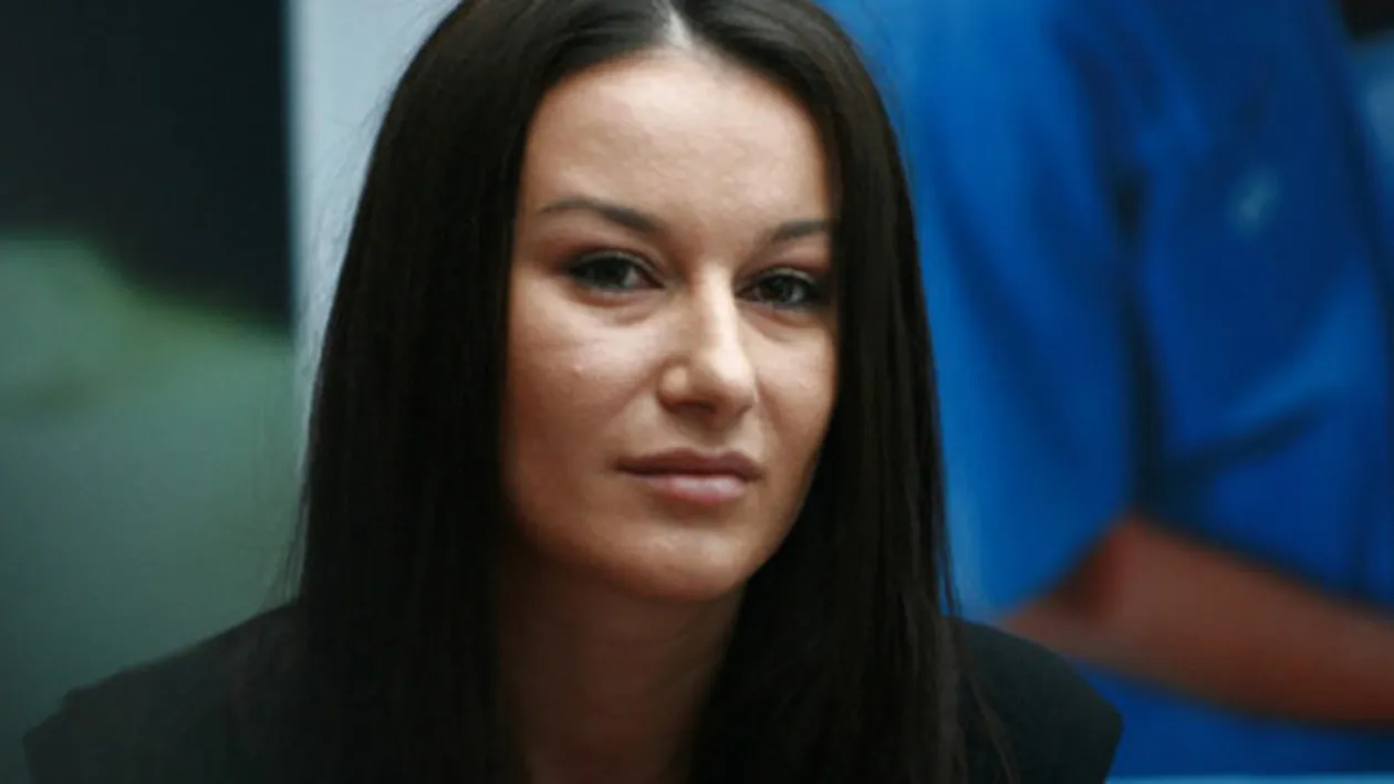 Cadoul de Craciun a venit cu cateva zile mai devreme! Raluca Sandu a nascut un baietel!