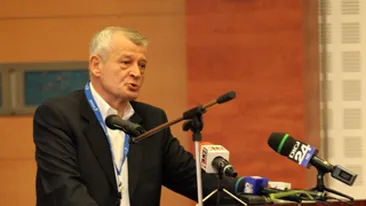 Oprescu : Trebuie stranse randurile pentru a putea spera ca tinerii nostrii sunt salvati din ghearele celui mai perfid dusman actual: adictia!