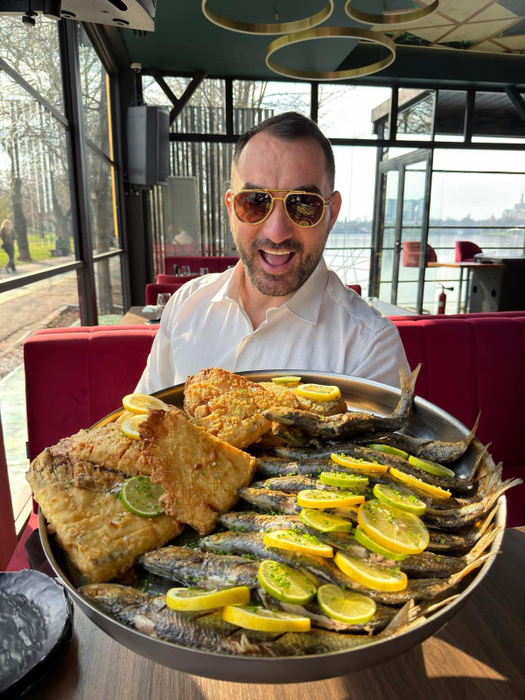 Restaurantul lui Pescobar din Mamaia a fost închis. Paul Nicolau s-a reprofilat
