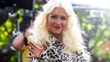 Christina Aguilera a oscilat mereu in greutate. Vezi aici cum a evoluat silueta ei din 1999 incoace