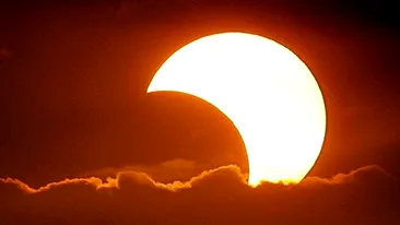 Cum influenteaza eclipsa fiecare zodie in parte! Capricornii fac schimbari majore, iar fecioarele…