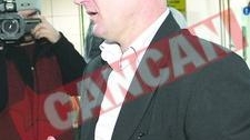Infectul de Zotta sa plece plangand