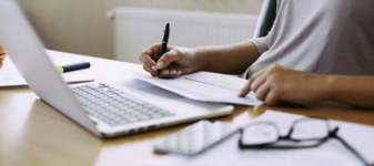 Casa de Pensii a lansat o nouă platformă online. Ce pot rezolva pensionarii și angajații de acasă, fără să meargă la ghișeu
