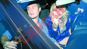 Fane Radu cu saorma, iubita lui cu m..e!
