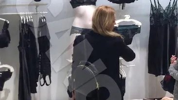 Imaginile care starnesc FANTEZIILE barbatilor! Cancan.RO a filmat-o pe “Mama Natura” la cele mai intime… cumparaturi!