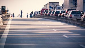 9 români, implicați într-un accident grav în Turcia. Microbuzul în care se aflau s-a răsturnat