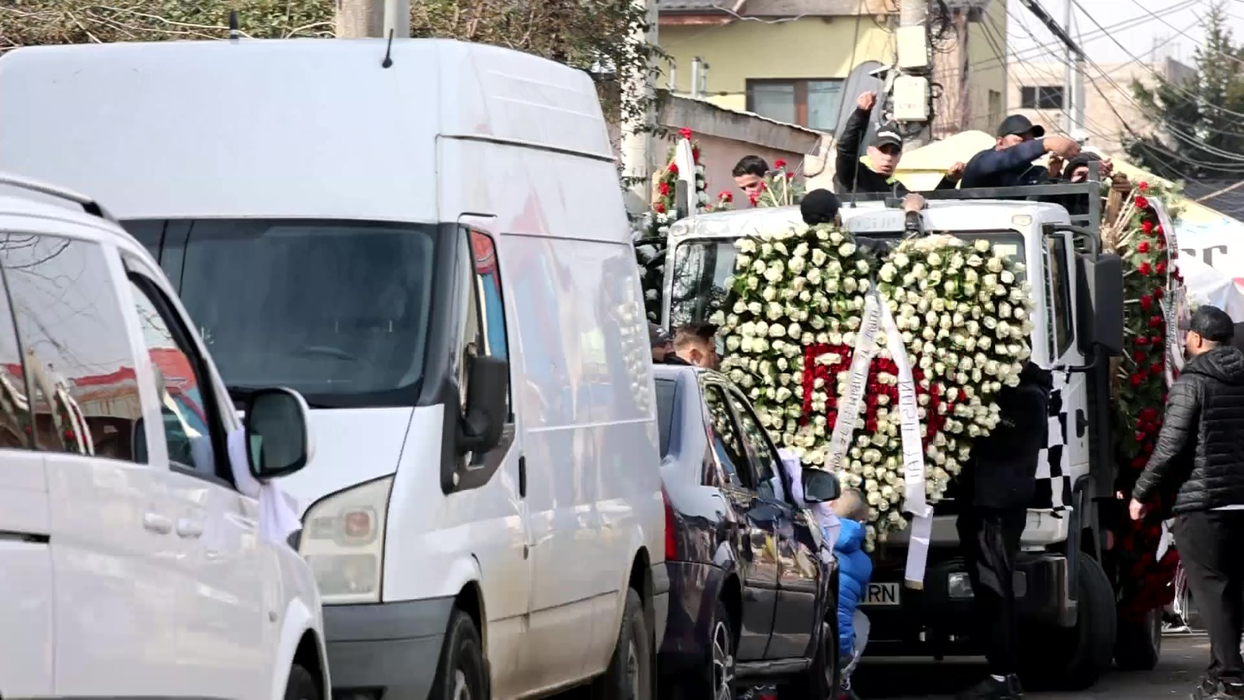 Pregătiri pentru înmormântarea victimelor tragediei din cartierul Andronache
