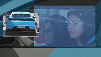 Ce probleme le apasă oare pe Andreea Bostănică și pe mama ei? Nici măcar noul Urus turcoaz nu le-a făcut să zâmbească