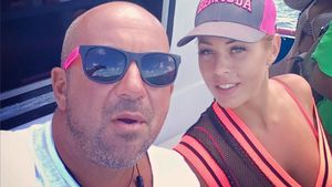 EXCLUSIV LOFT!  ROXANA NEMEŞ, extrem de jenată din cauza iubitului ei! Mitocanul i-a injurat ca la uşa cortului pe ......