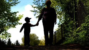 Câți ani primești pensie de urmaș în România și cum se calculează suma