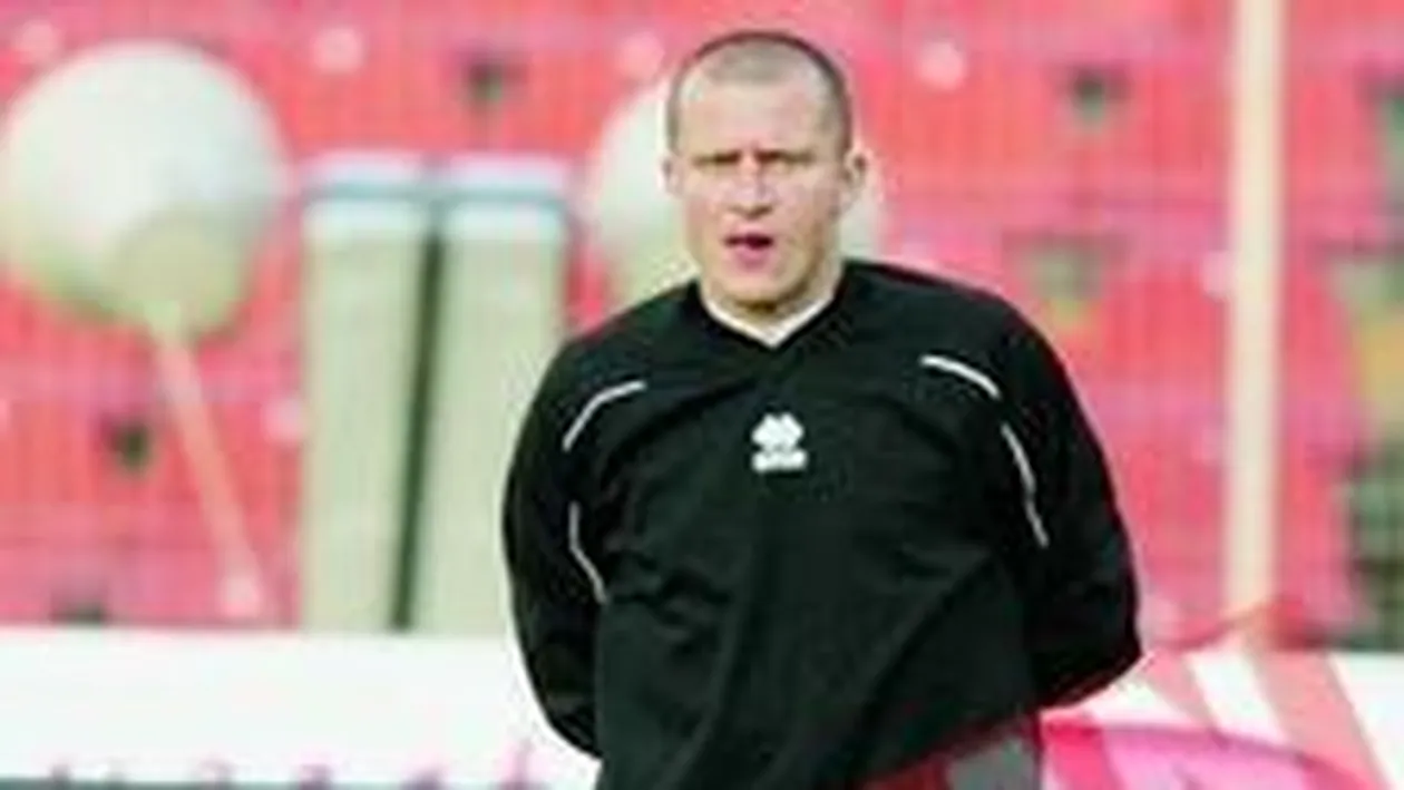 Fotbalistii vasluieni au sarit la gatul lui Dorinel Munteanu