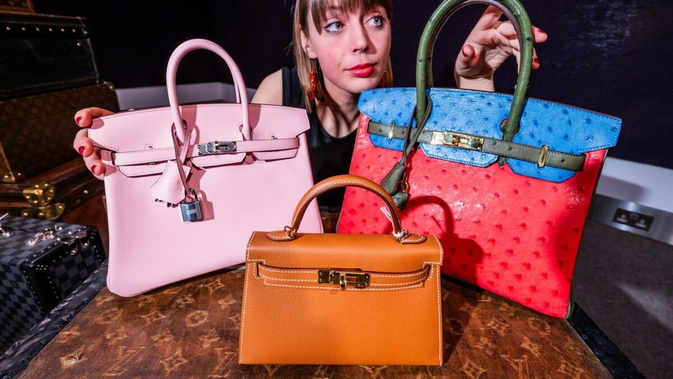 Cele 7 semne care își arată dacă ai o geantă fake. La ce trebuie să fii atent