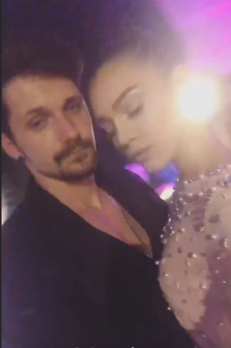 După ce Betty Salam a confirmat că e însărcinată, Karmen se pregătește să devină mamă?! “Fac un anunț foarte important”