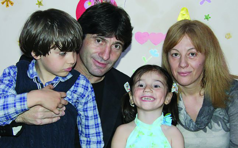În afara Kassandrei, Iosif şi Dana Rotariu mai au un fiu, Cristi