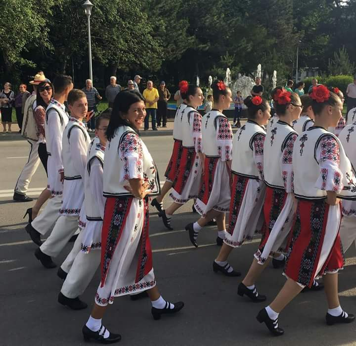 Ansamblul "Cununa Bărăganului"