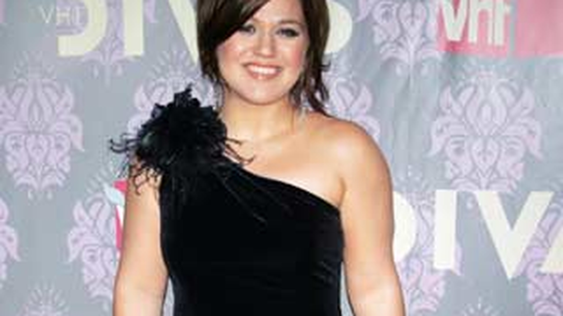 VIDEO Kelly Clarkson ia pauza de pipilica!