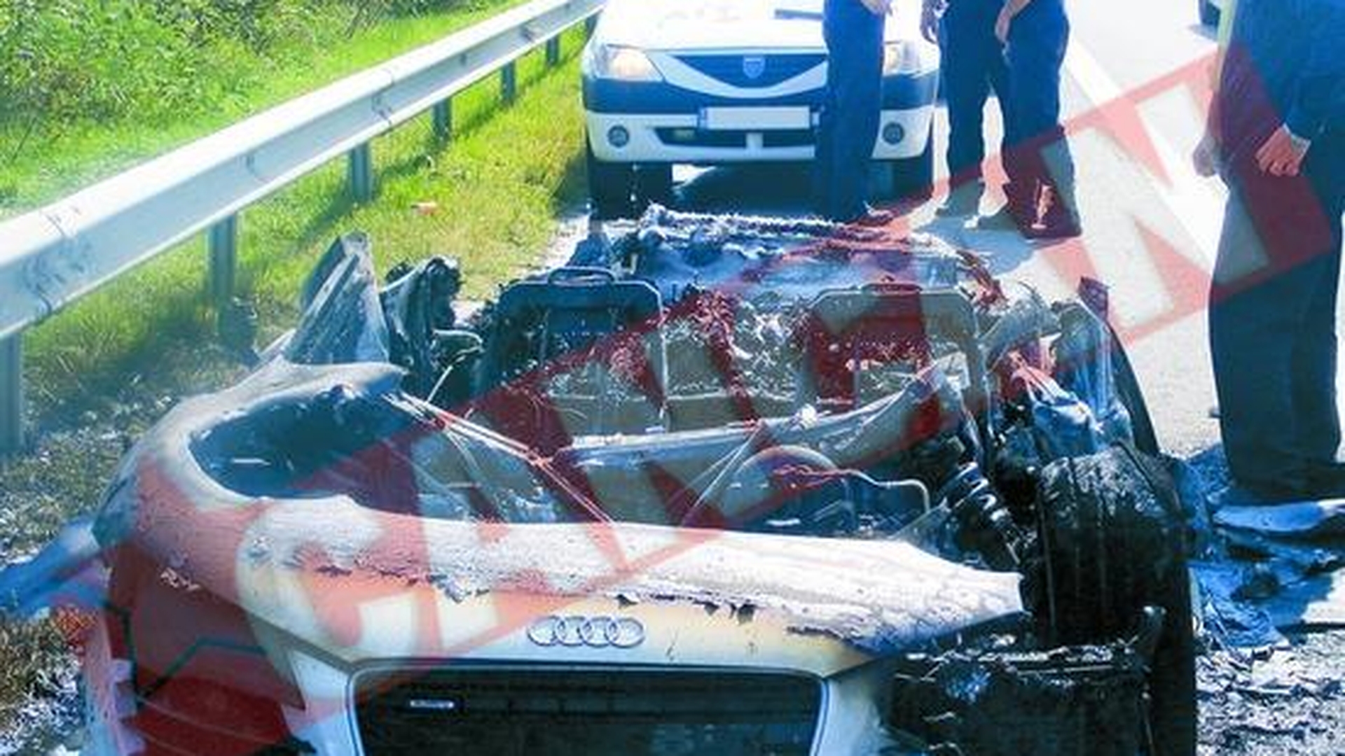 Audi R8 facut scrum pe autostrada